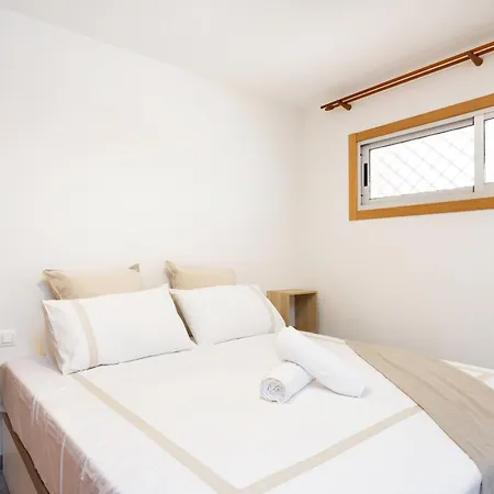 Moderno Junto Al Mar Con Balcon, Aparcamiento Y Wi-fi - Es-279-11 *